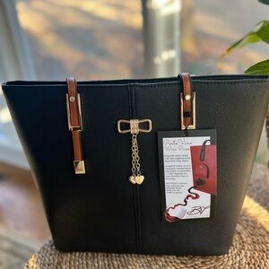 Porto Vino Wine Purse: new with tags